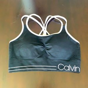 CK sports bra | medium support | removable cups